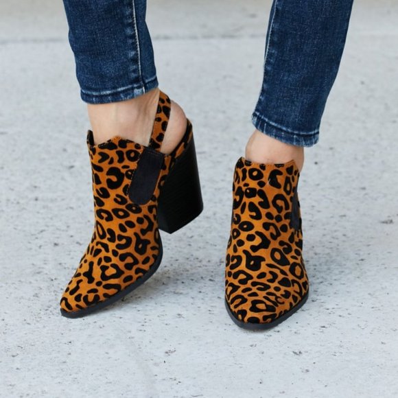 Qupid Leopard Open Heel Booties - Picture 2 of 7